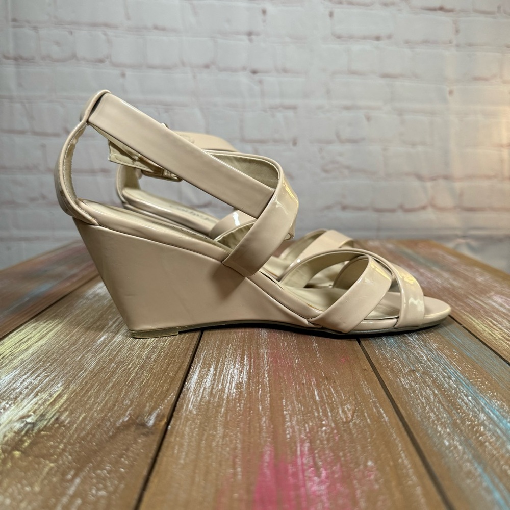 Cathy Jean Women’s Ankle Strap Open Toe Buckle  Ivory Size 6 Cream Color
